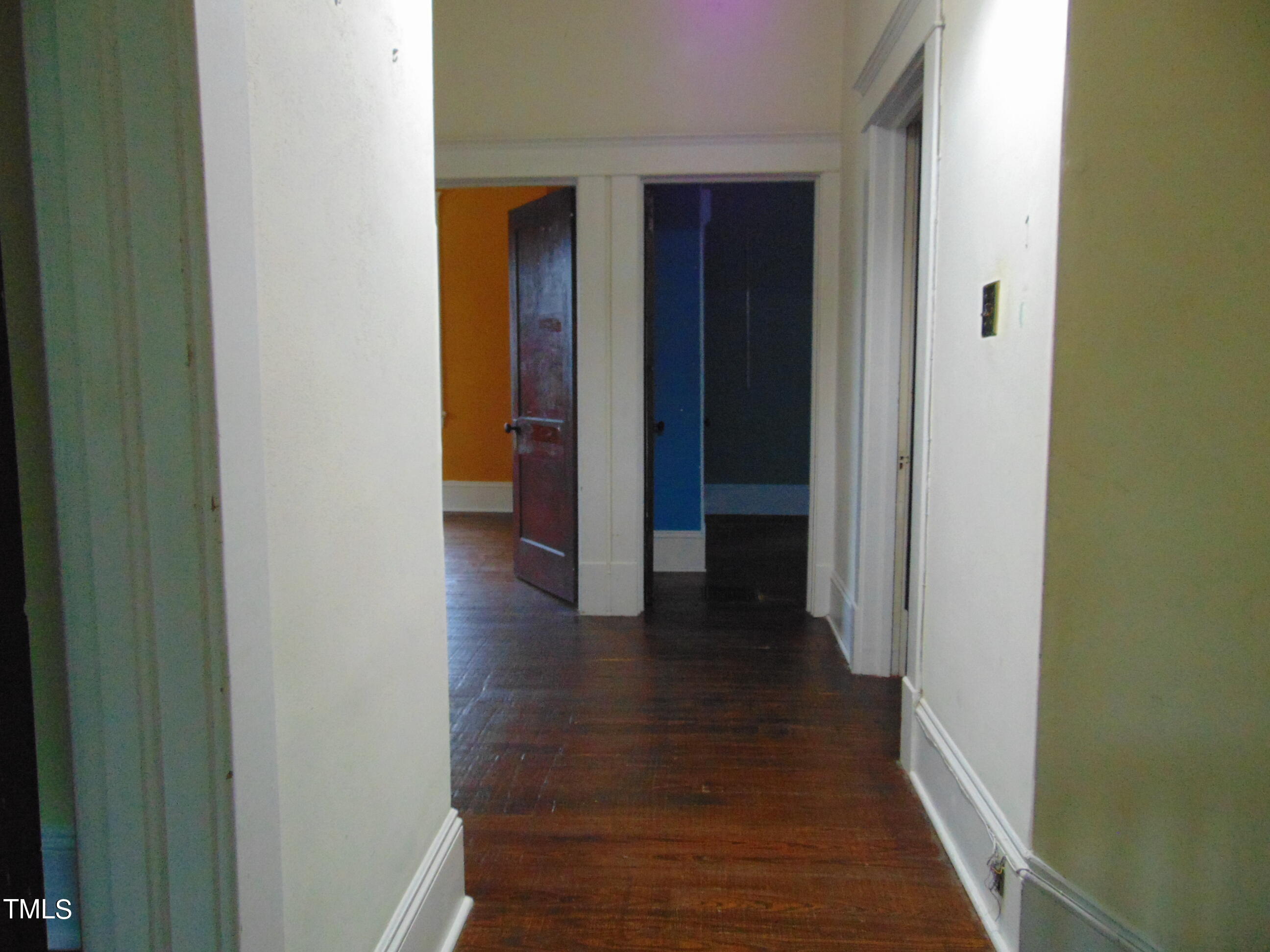 215 Woodburn Road Raleigh, NC 27605 - Photo 39 of 58 DSC02939