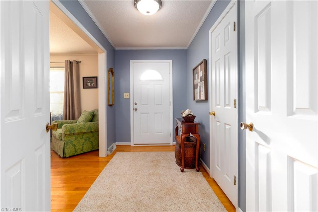 2876 Fleming Road Summerfield, NC 27358 - Photo 5 of 30 Gallery Image 5