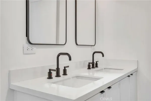 $1,325,000 | 228 Arena Street, Unit A, El Segundo, CA 90245