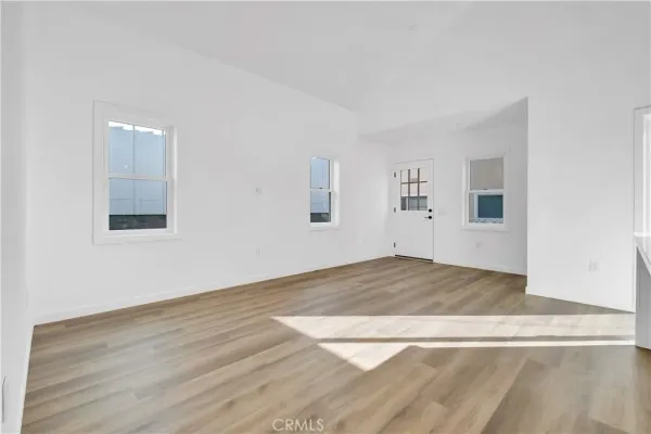 $1,325,000 | 228 Arena Street, Unit A, El Segundo, CA 90245