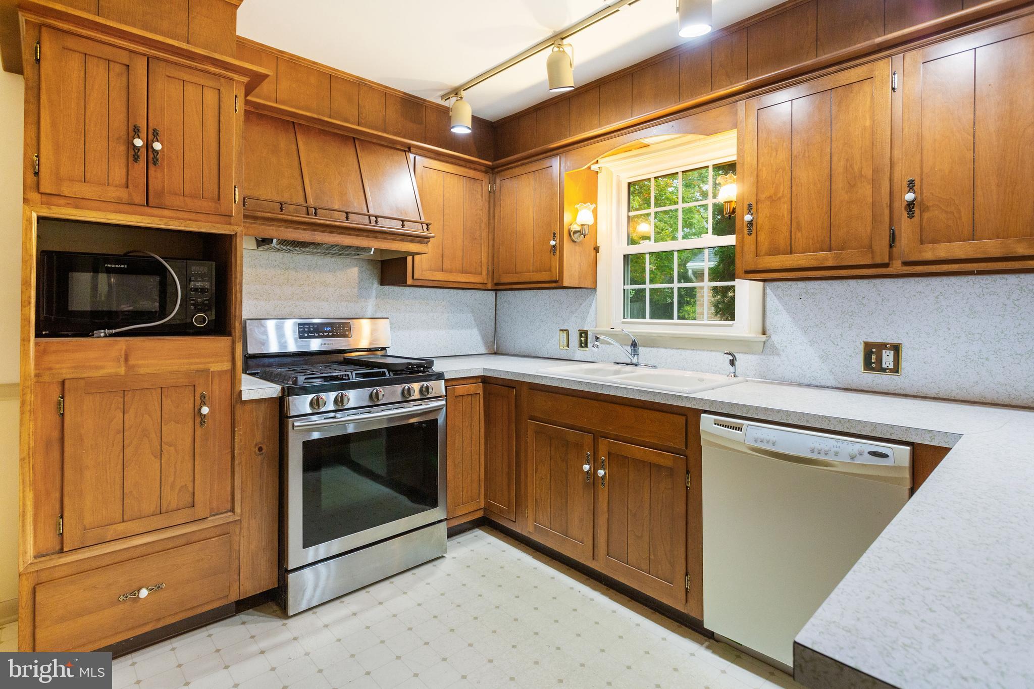 413 Clearview Road Hanover, PA 17331 - Photo 10 of 53 Gallery Image 10