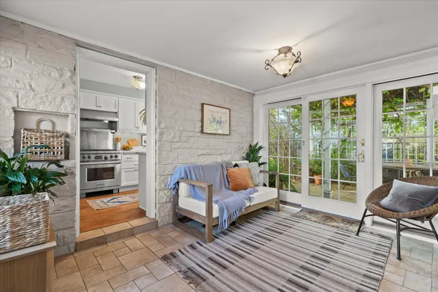 $569,900 | 9515 Ridge Boulevard, Wauwatosa, WI 53226