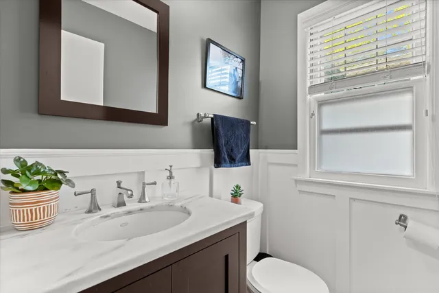 $569,900 | 9515 Ridge Boulevard, Wauwatosa, WI 53226