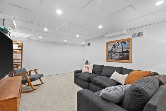 $569,900 | 9515 Ridge Boulevard, Wauwatosa, WI 53226