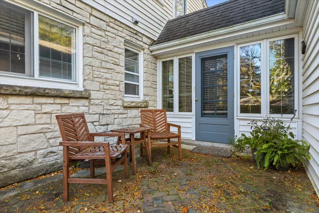 $569,900 | 9515 Ridge Boulevard, Wauwatosa, WI 53226