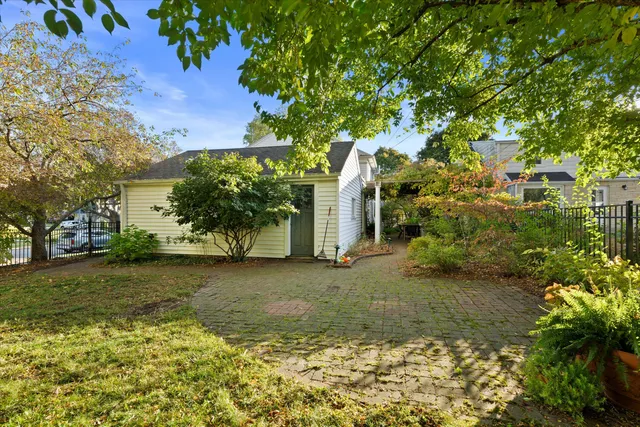 $569,900 | 9515 Ridge Boulevard, Wauwatosa, WI 53226