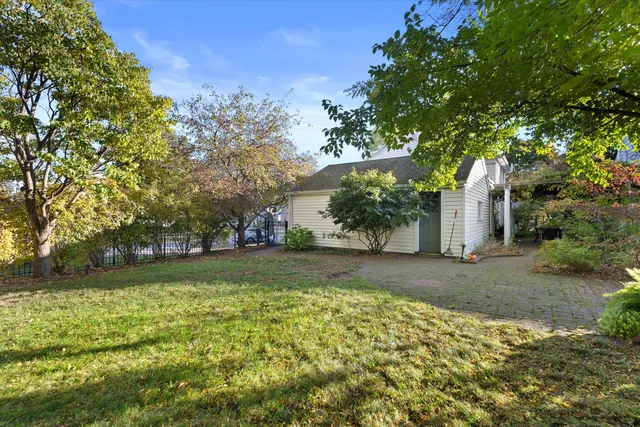 $569,900 | 9515 Ridge Boulevard, Wauwatosa, WI 53226