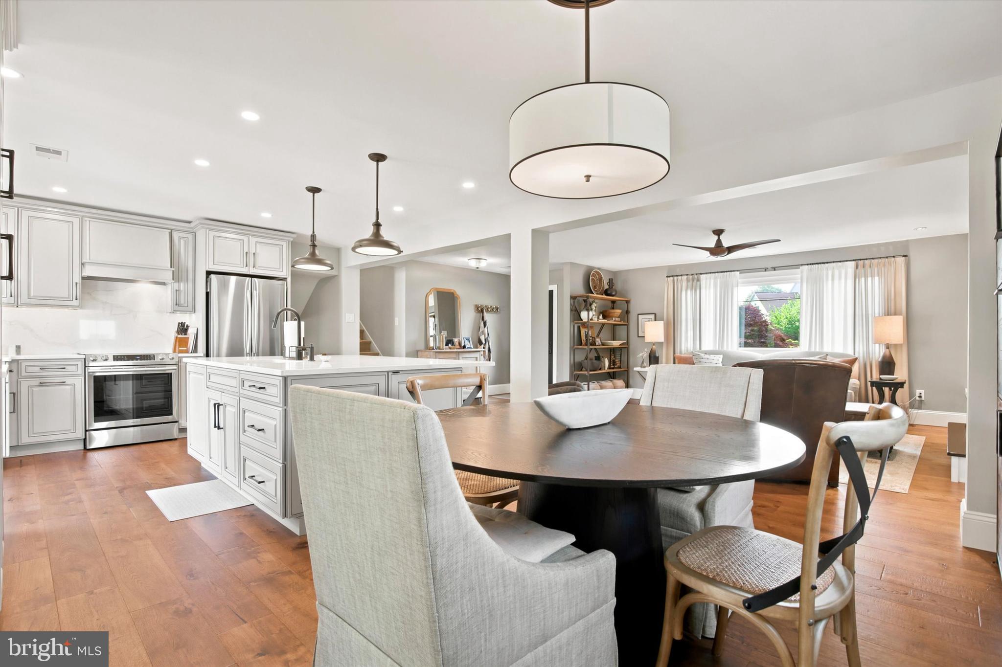 1317 Dell Road Norristown, PA 19403 - Photo 10 of 61 Dining Room perfect for entertaing