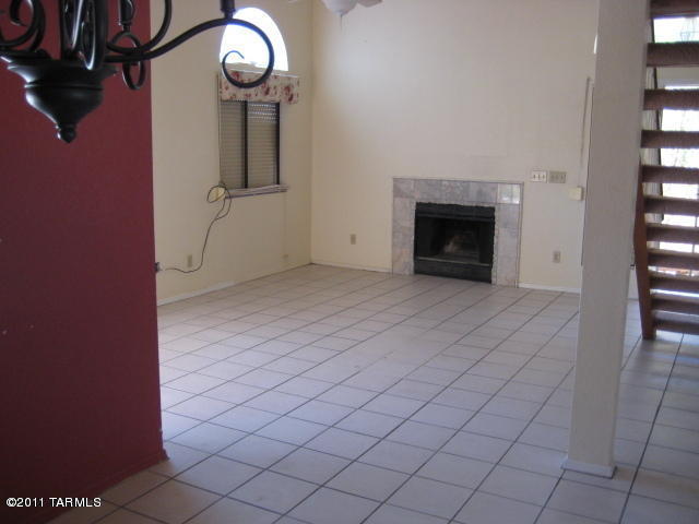 4681 West Lessing Lane Tucson, AZ 85742 - Photo 4 of 7