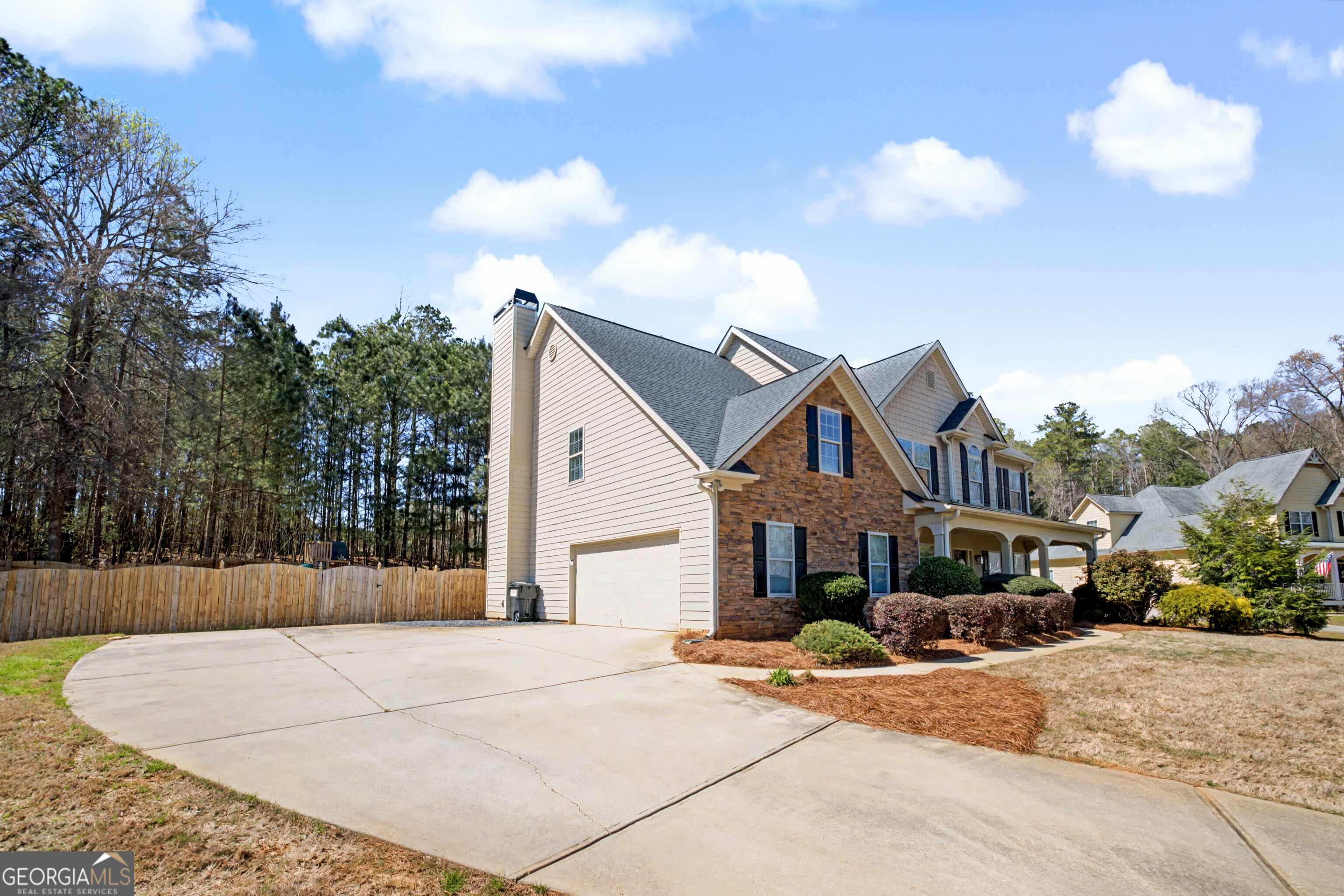 414 Long Shore Way Newnan, GA 30265 - Photo 2 of 27