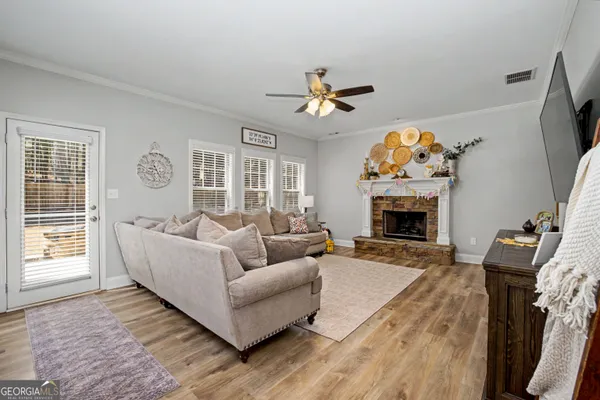 $550,000 | 414 Long Shore Way, Newnan, GA 30265