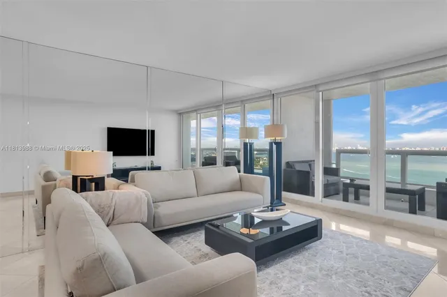 $6,000 | 1717 North Bayshore Drive, Unit A3332, Miami, FL 33132