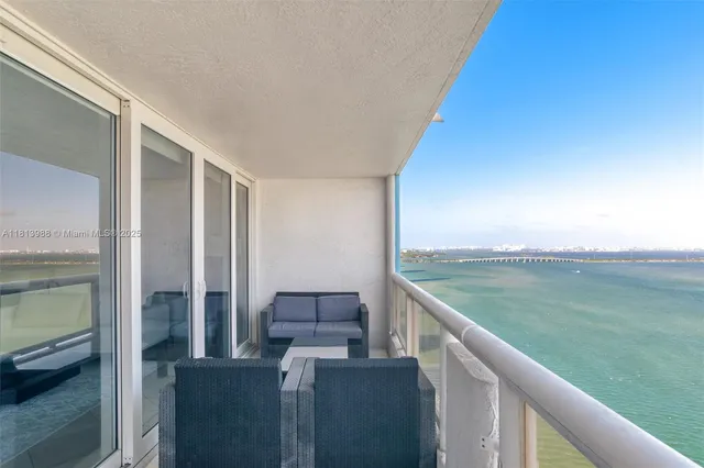 $6,000 | 1717 North Bayshore Drive, Unit A3332, Miami, FL 33132