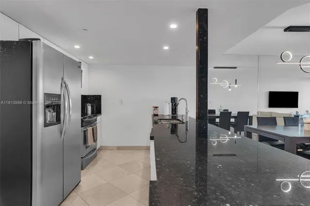 $6,000 | 1717 North Bayshore Drive, Unit A3332, Miami, FL 33132