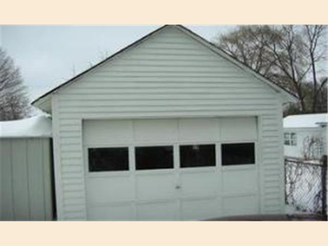 1207 East Center Street Rochester, MN 55904 - Photo 3 of 7 Gallery Image 3