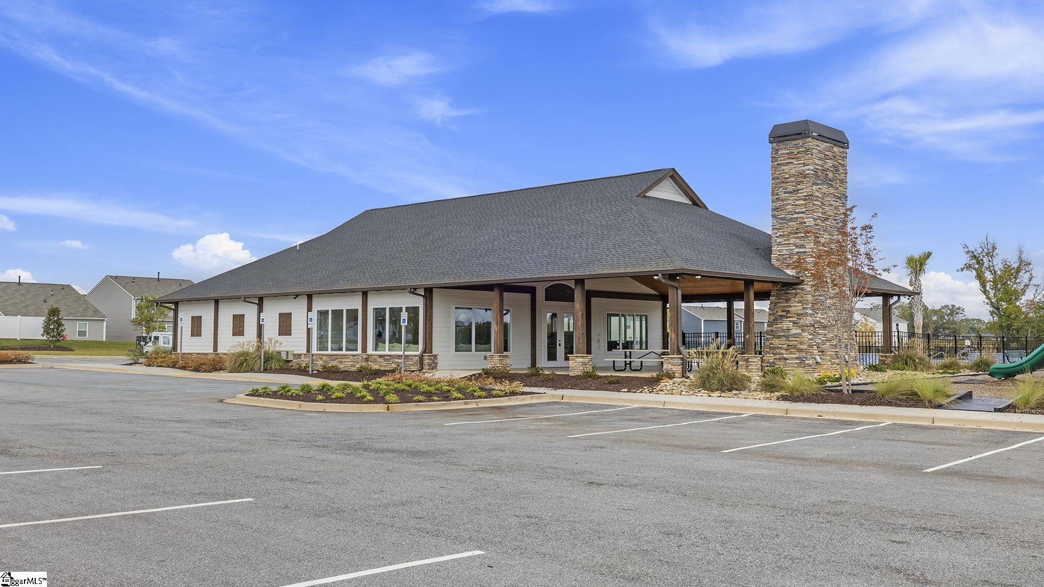 231 Deskin Lane Fountain Inn, SC 29644 - Photo 4 of 9