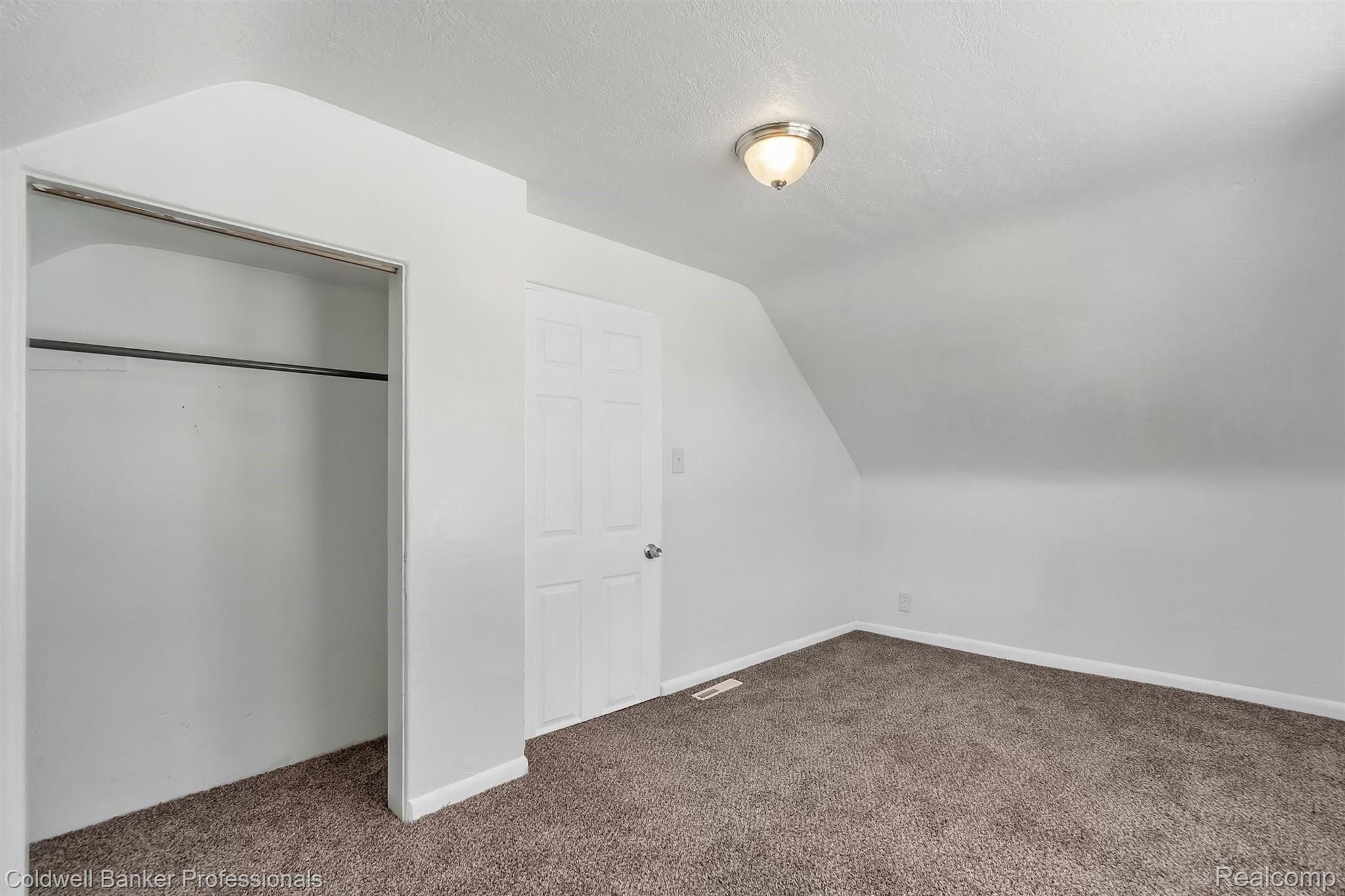 1280 East Mt Morris Road Mount Morris, MI 48458 - Photo 23 of 48 25-1280 E Mount Morris-25.jpg