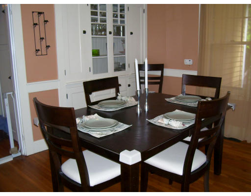 473 Edgell Road Framingham, MA 01701 - Photo 4 of 27