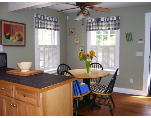 473 Edgell Road Framingham, MA 01701 - Photo 6 of 27