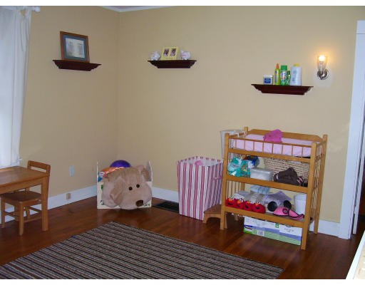 473 Edgell Road Framingham, MA 01701 - Photo 8 of 27