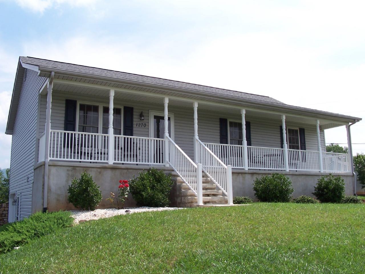 1270 Ruddell Road Vinton, VA 24179 - Photo 1 of 7 Front