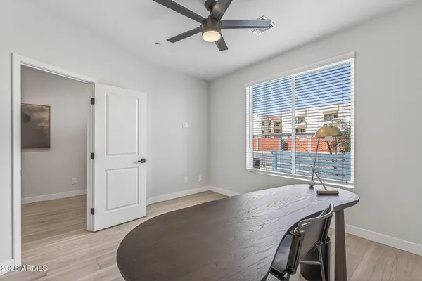 $759,999 | 2601 East Clarendon Avenue, Unit 2, Phoenix, AZ 85016
