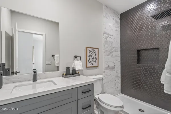 $759,999 | 2601 East Clarendon Avenue, Unit 2, Phoenix, AZ 85016
