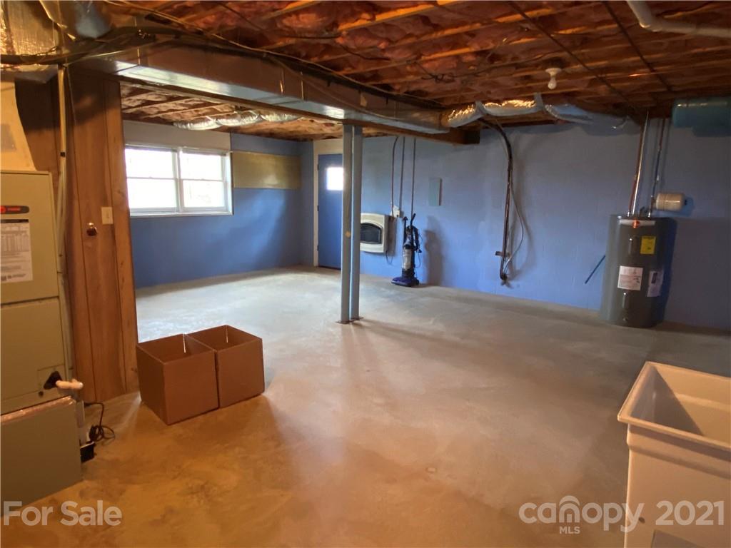 126 Burma Road West Marion, NC 28752 - Photo 28 of 29 a view of livingroom with furniture
