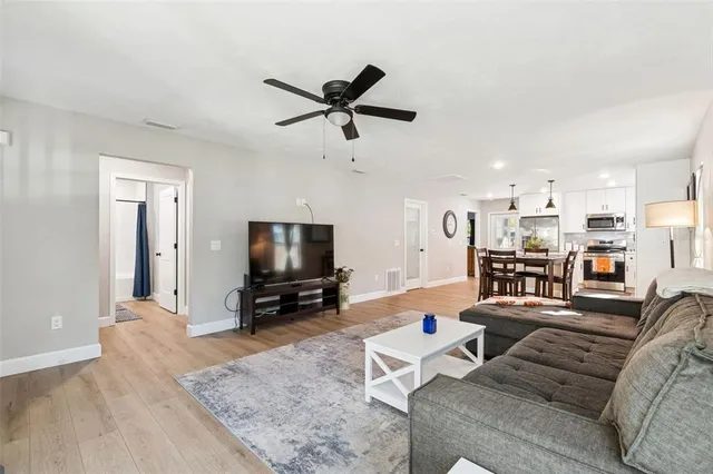 $274,900 | 13323 Northwest 157th Avenue, Alachua, FL 32615