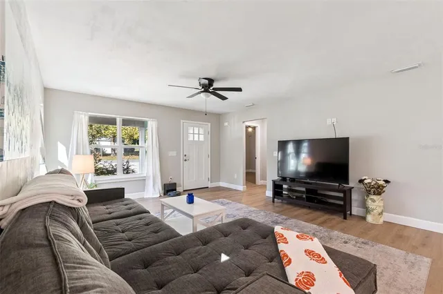 $274,900 | 13323 Northwest 157th Avenue, Alachua, FL 32615