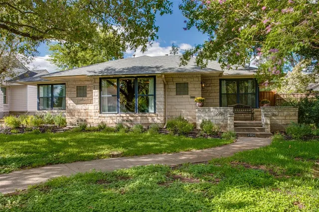 $3,100 | 2051 Marydale Road, Dallas, TX 75208