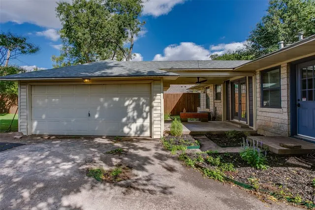 $3,100 | 2051 Marydale Road, Dallas, TX 75208