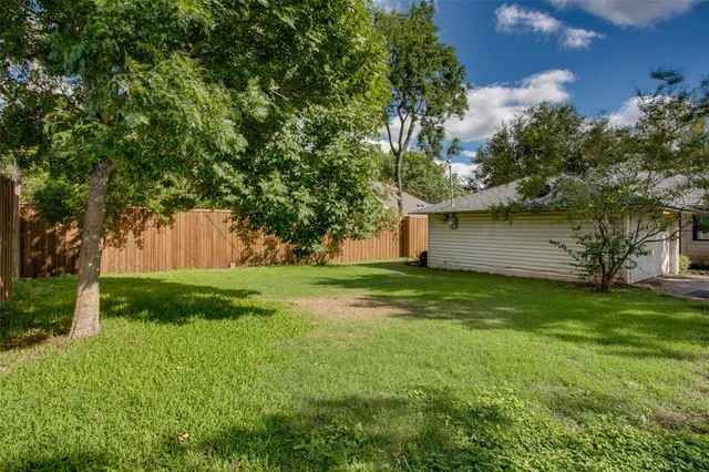 $3,100 | 2051 Marydale Road, Dallas, TX 75208
