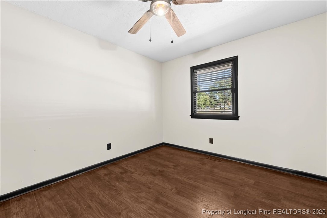 205 Cecil Avenue Spring Lake, NC 28390 - Photo 27 of 29