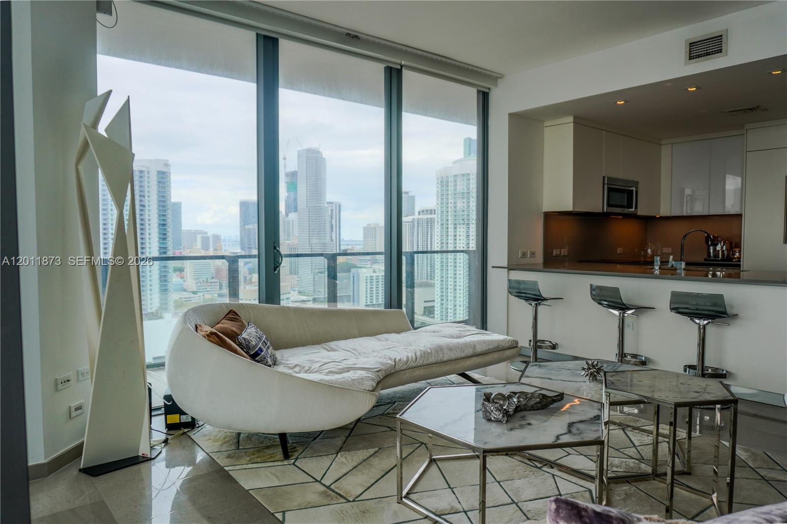 88 Southwest 7th Street, Unit 2112 Miami, FL 33130 - Photo 7 of 33