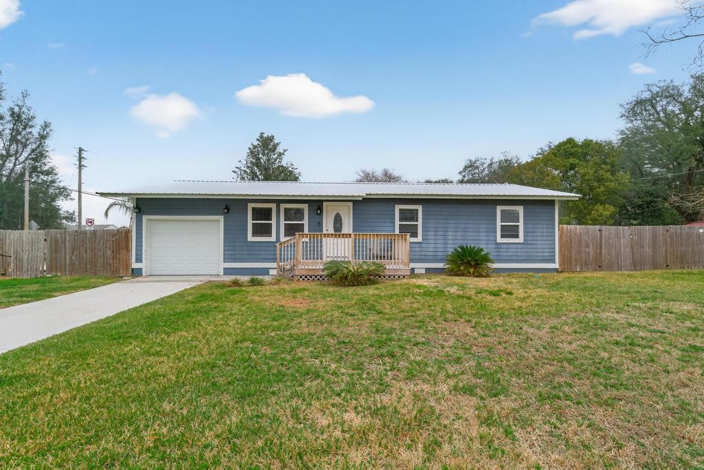 703 Bonnieview Road Fernandina Beach, FL 32034 - Photo 1 of 47