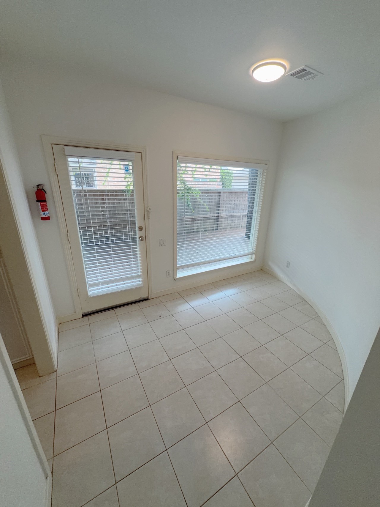 11852 Taylorcrest Road, Unit 8 Houston, TX 77024 - Photo 14 of 36