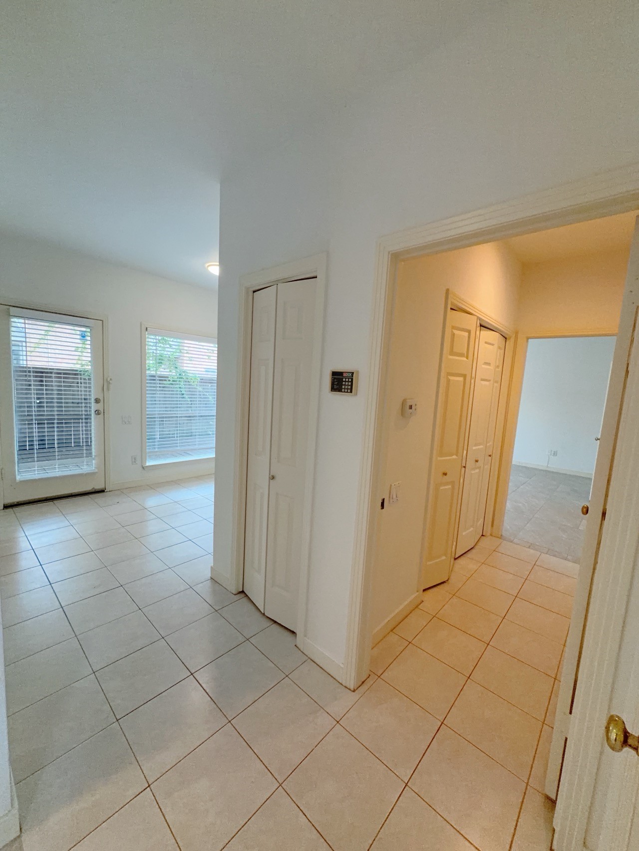 11852 Taylorcrest Road, Unit 8 Houston, TX 77024 - Photo 15 of 36