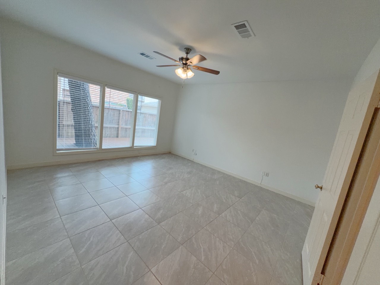 11852 Taylorcrest Road, Unit 8 Houston, TX 77024 - Photo 19 of 36