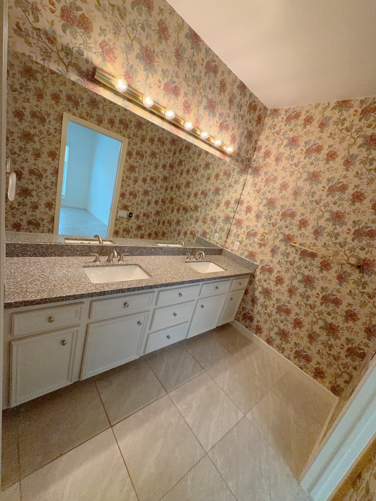 11852 Taylorcrest Road, Unit 8 Houston, TX 77024 - Photo 20 of 36