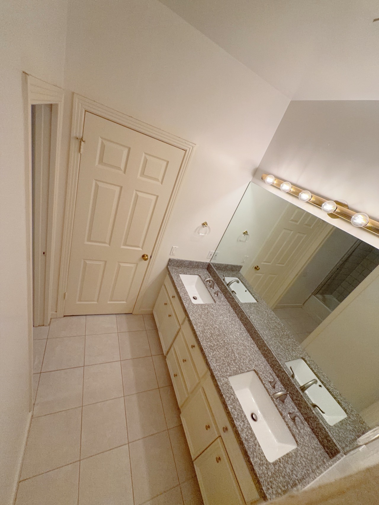 11852 Taylorcrest Road, Unit 8 Houston, TX 77024 - Photo 32 of 36