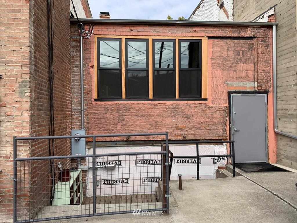 358 East Main Street Dayton, WA 99328 - Photo 31 of 34 a view of front door