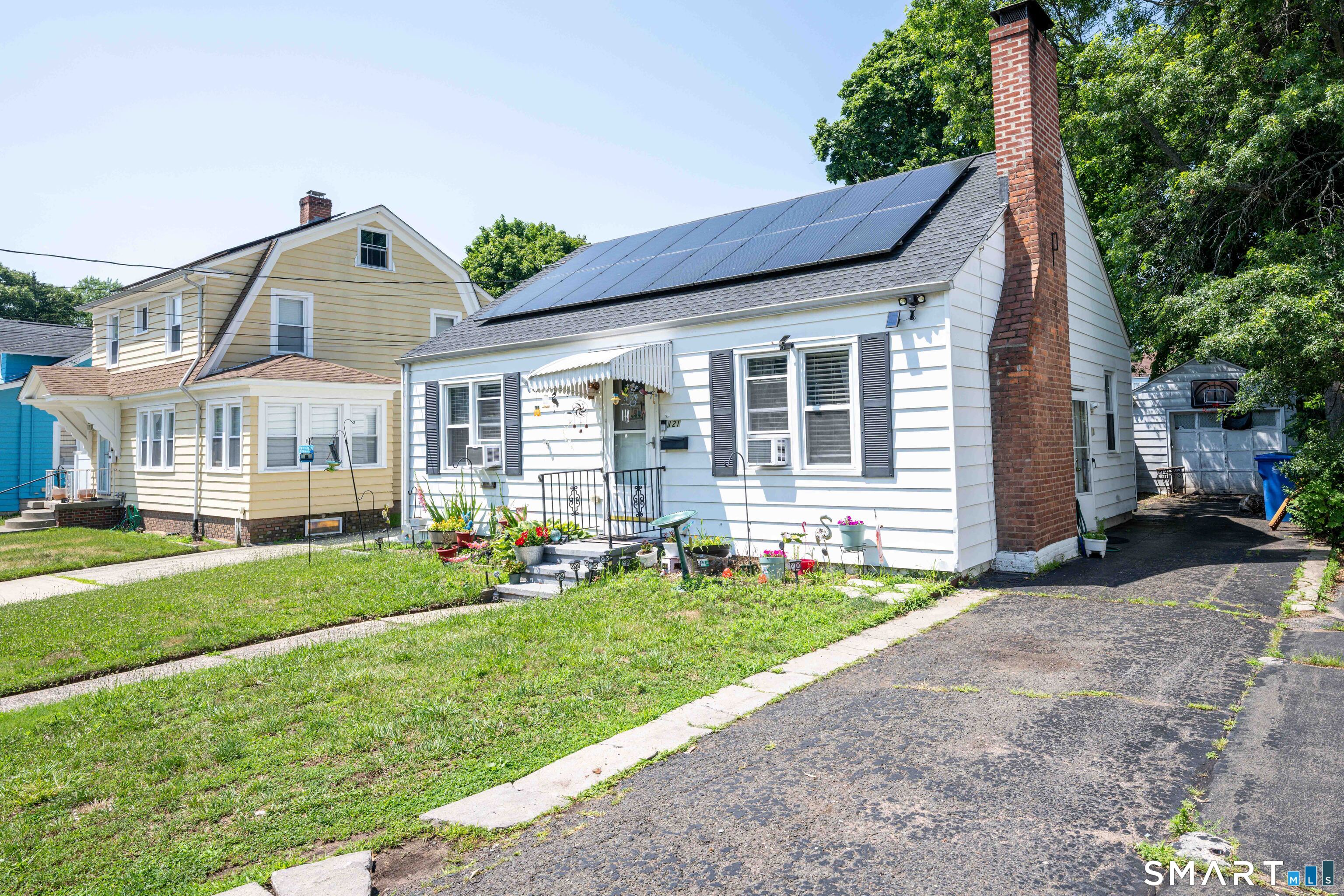 121 4th Street Hamden, CT 06514 - Photo 3 of 28