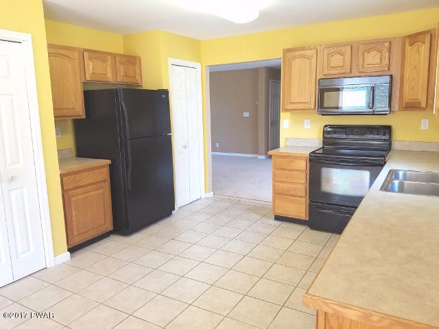 1770 Rt 590 Hawley, PA 18428 - Photo 6 of 32