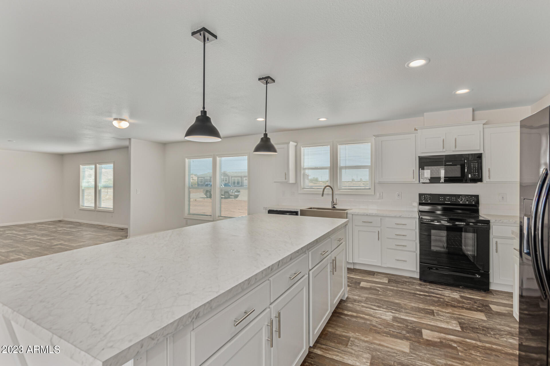 14770 Highway 79 Florence, AZ 85132 - Photo 16 of 32 14 - 14827 AZ-79 (Model Home)