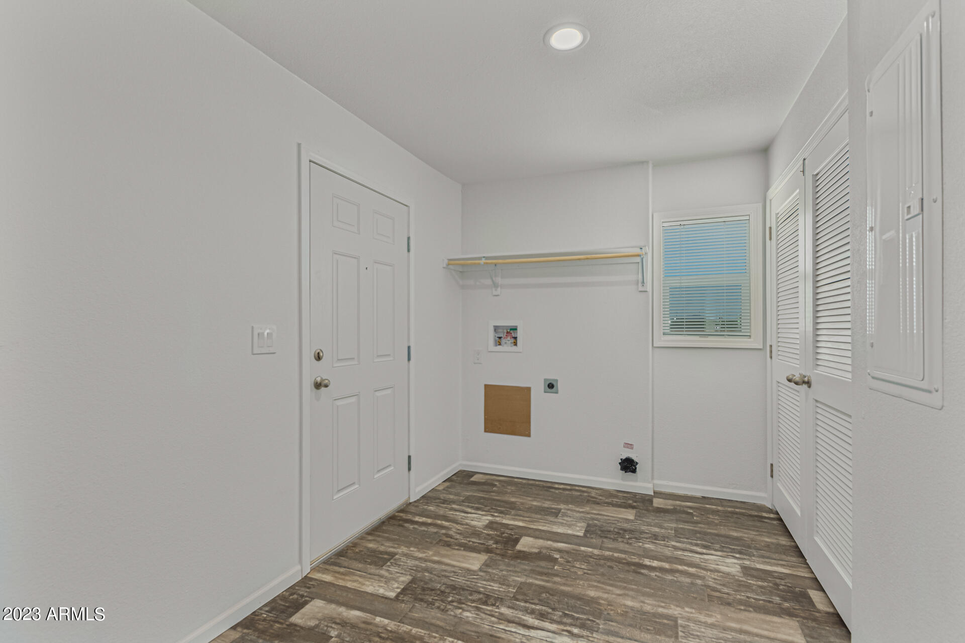 14770 Highway 79 Florence, AZ 85132 - Photo 28 of 32 26 - 14827 AZ-79 (Model Home)