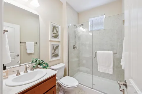 $1,295,000 | 14 Canyon Green Loop, Novato, CA 94947