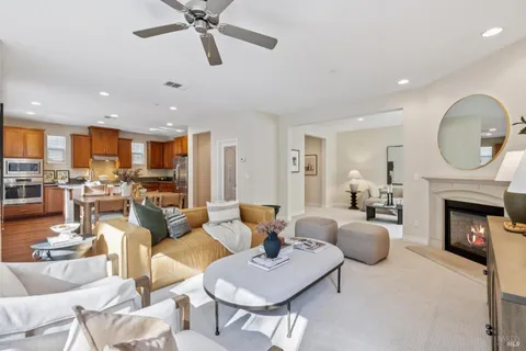 $1,295,000 | 14 Canyon Green Loop, Novato, CA 94947