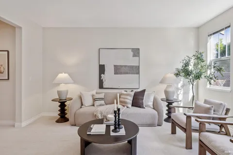 $1,295,000 | 14 Canyon Green Loop, Novato, CA 94947