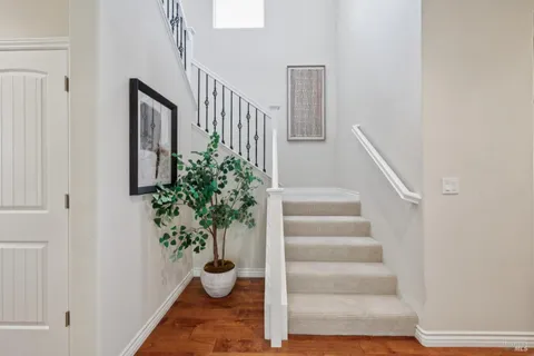 $1,295,000 | 14 Canyon Green Loop, Novato, CA 94947